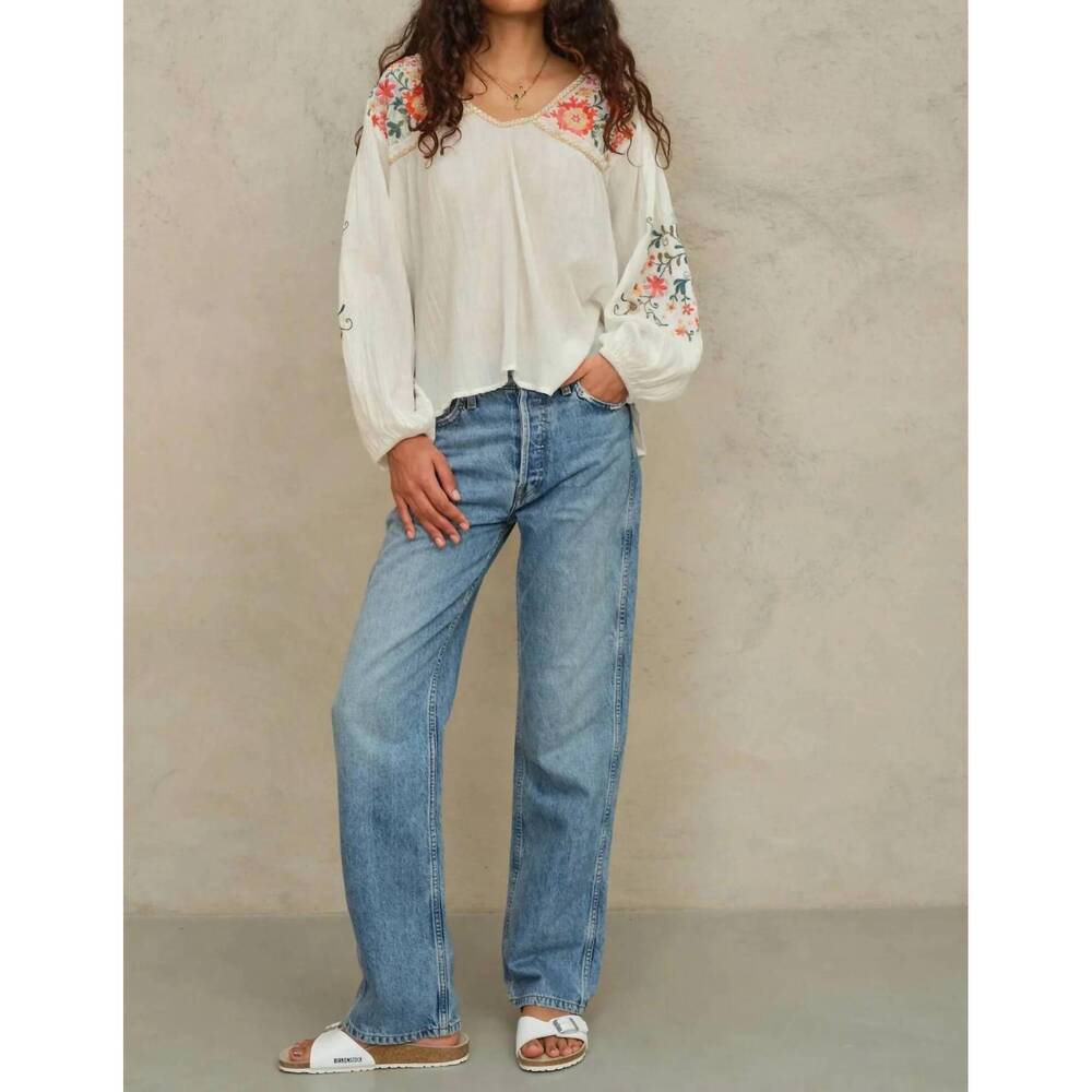 NEW M.A.B.E. loren floral embroidery top